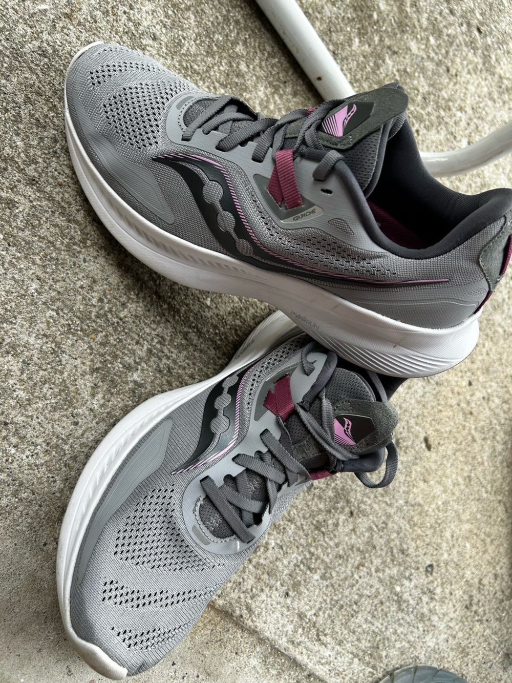 Saucony Women’s Gray and Plum Running Shoes